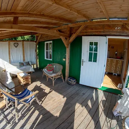 Maringotka Ticha Lüks kamp alanı Dvůr Králové nad Labem