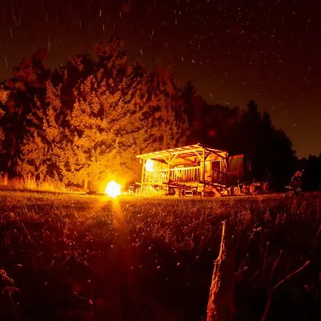 Luxury tent Maringotka Ticha